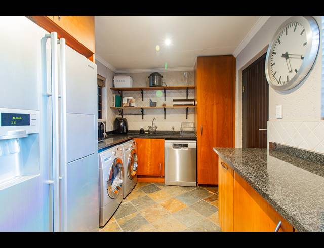4 BEDROOM CLUSTER FOR SALE IN LONEHILL